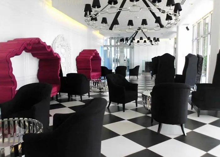Appart hôtel Azure 3*