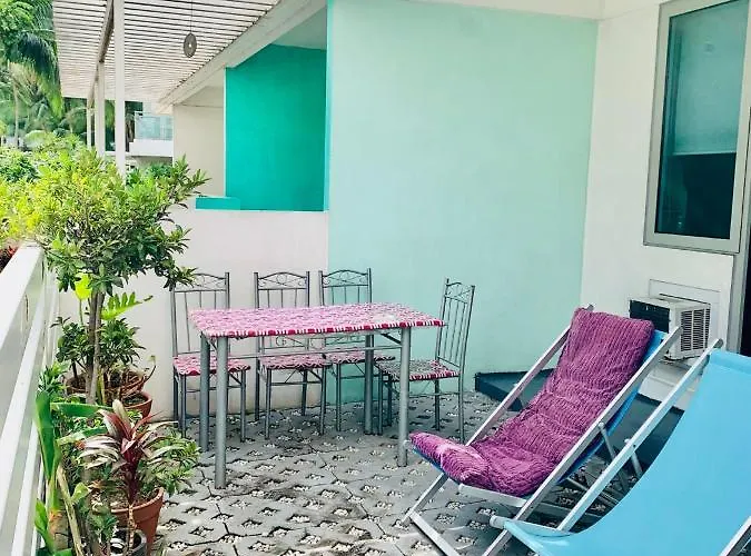 Azure Appart hôtel 3*